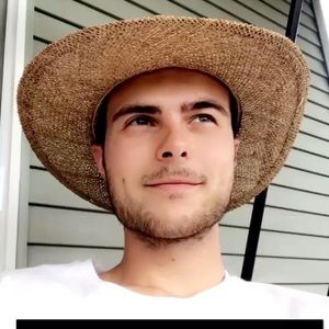 Meet your Posher, Kaleb